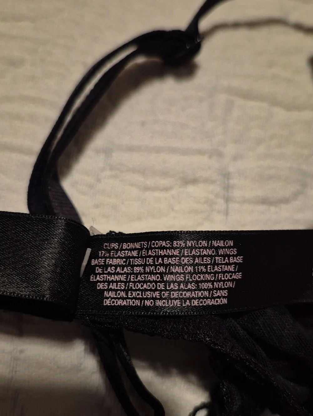 Victoria's Secret women's 32D Demi Buste black bra EUC or better - Picture 7 of 7